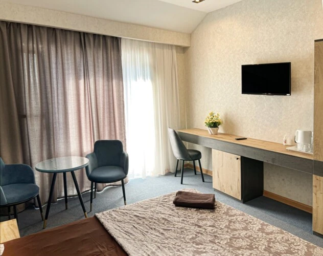 Karvan Hotel - image 12